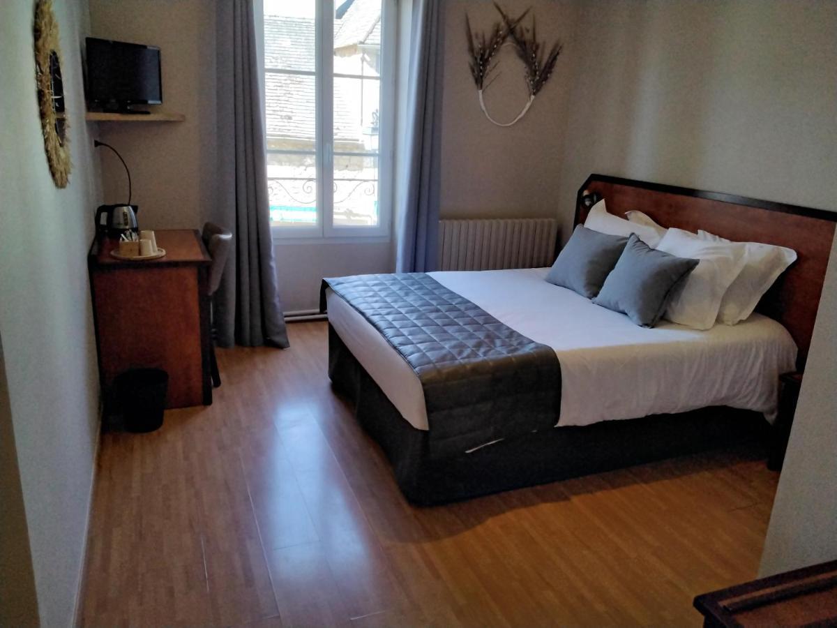 Hotel Restaurant La Traverse Cenac-et-Saint-Julien Экстерьер фото